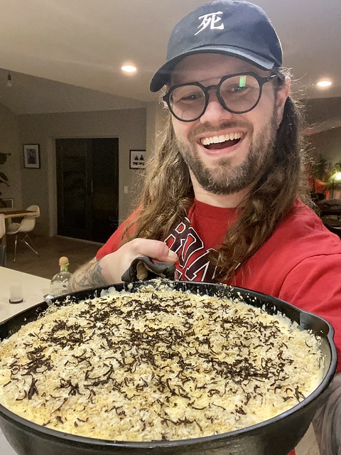 Look at this macaroni in this pot