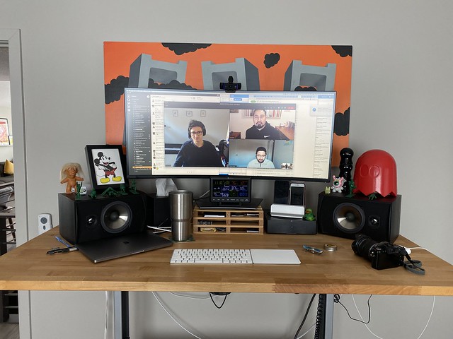 Architecture team hanging