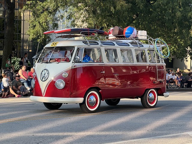 A beautiful VW bus