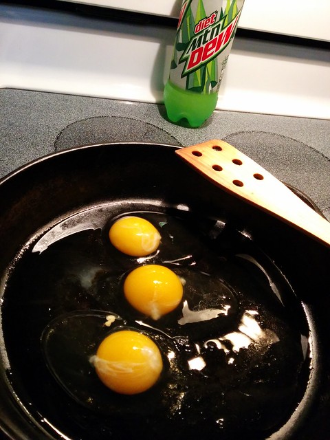 Wakey, wakey, eggs n dewski