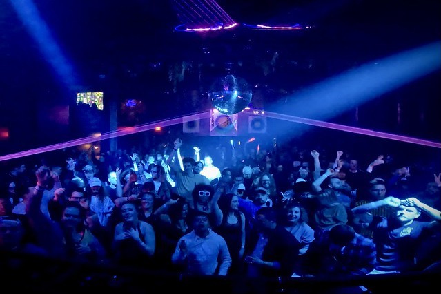 Find me cheesin. Photo by Darude.