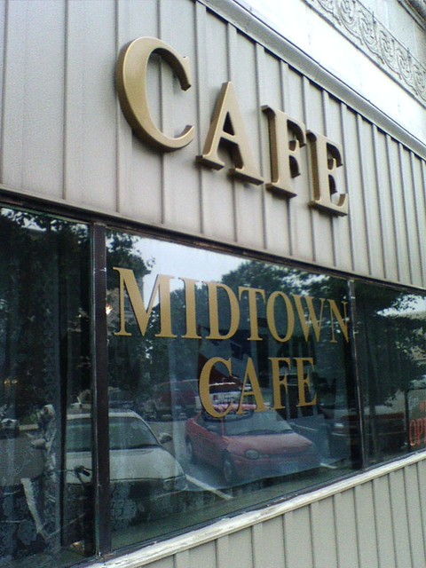 Midtown Cafe, Newton