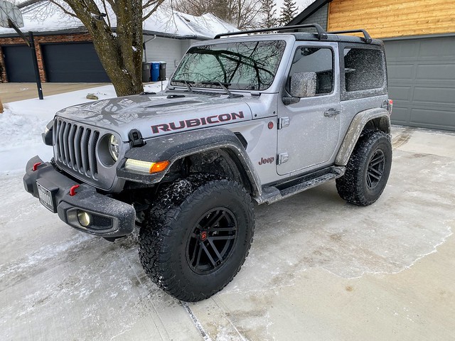 It's the silverback salt slinger