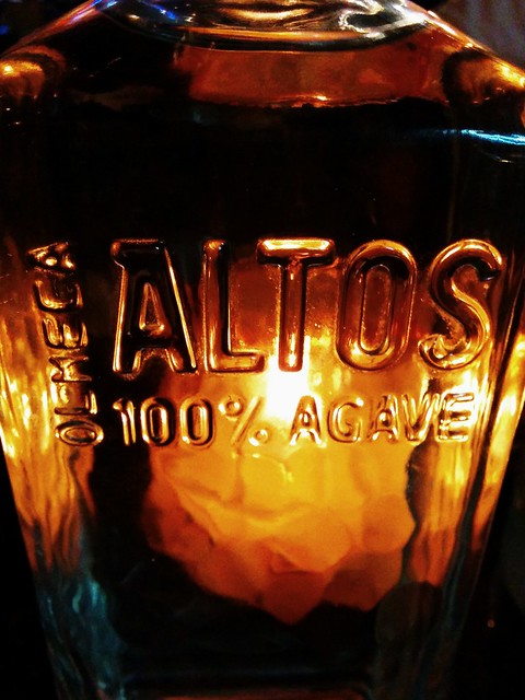olmeca altos. 100% agave.