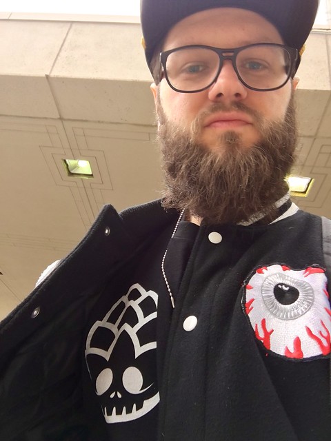 Rockin this new @HopNoggins tee even though I have no idea what the company is. Killer logo, @Jackovin!