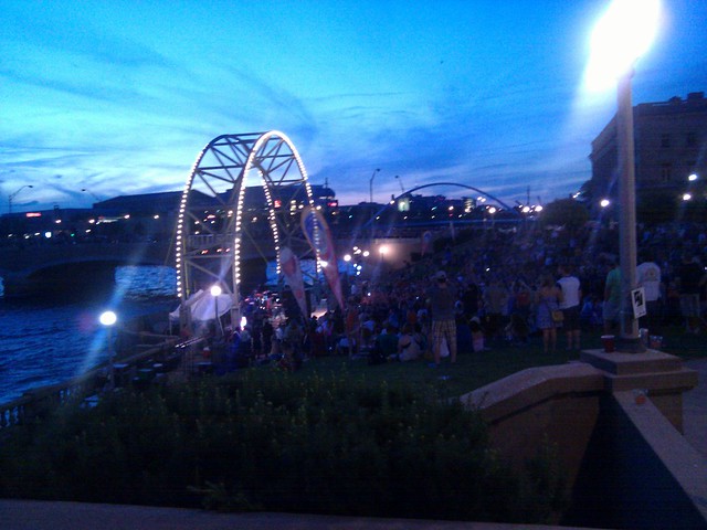 Matisyahu downtown on the river. Des Moines is a Rad town.
