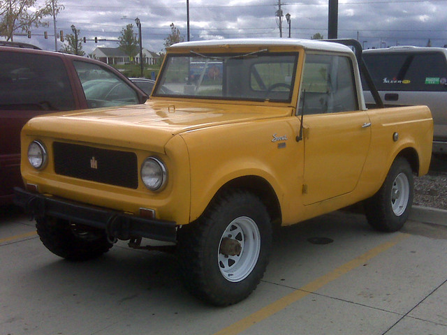 Sweet Iowa Hawkeye IH truck, ha.