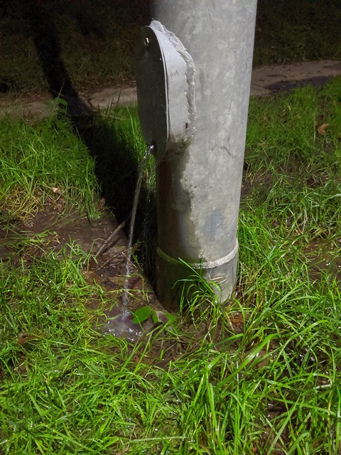 Are light posts supposed to push a constant stream of water like this?