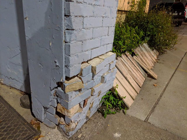 Sturdy walls. Sturdy fences.