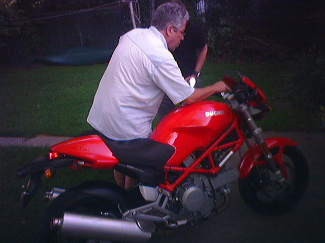 Cedric buying his Ducati