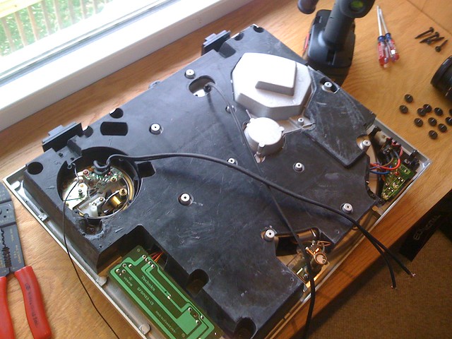 Got my 1200 dismantled to replace the RCA cables...