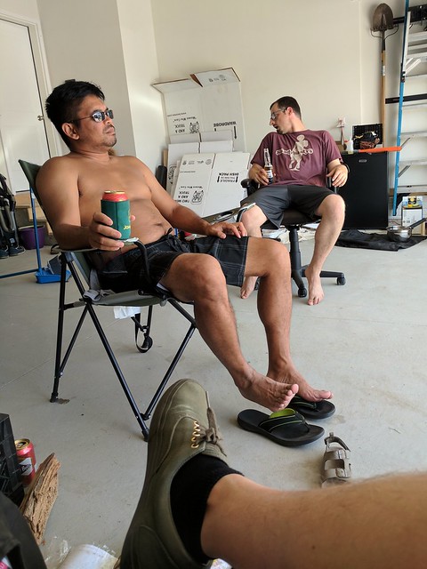 Garage relaxin