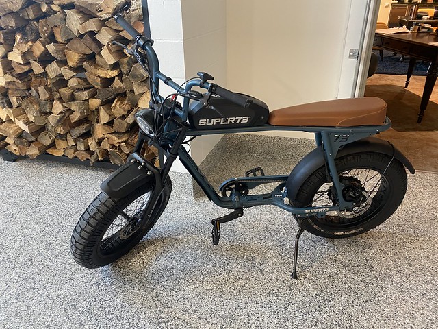 A fun lil e-bike