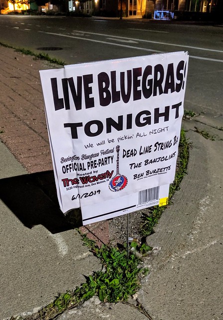 Live bluegrass
