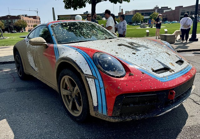 This Porsche looks fun
