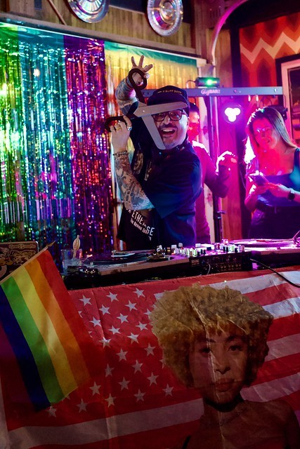 Daggers having a great time