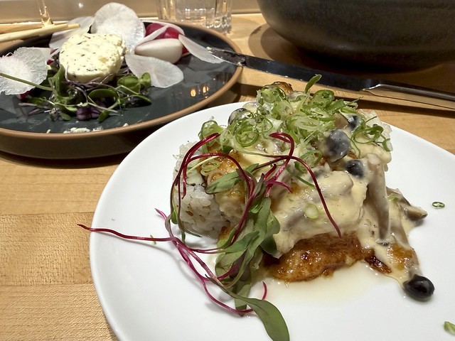 Masao Mushroom Volcano Roll