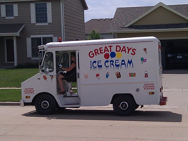 This just went cruisin down my street...