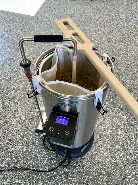 Spargin and waitin on Jeff