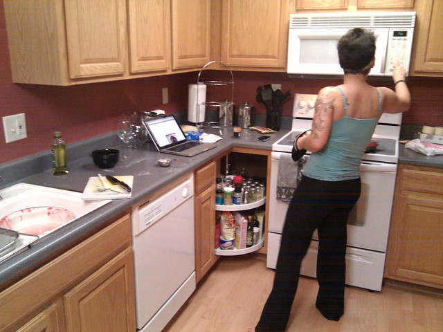 Wifey's baking up a storm tonight.