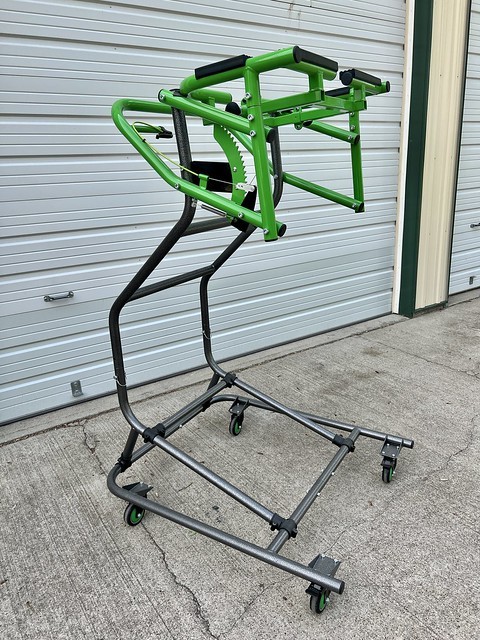 Goodbye, 2 door Jeep top lift pro…