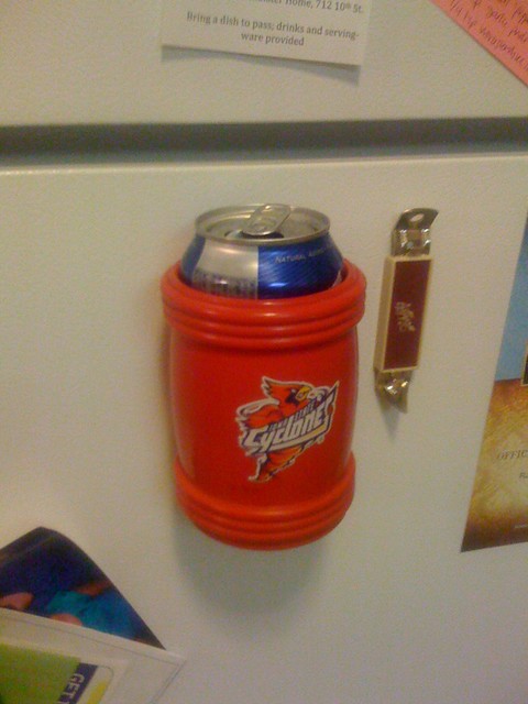 This is a sweet coozie. And that is a full beer.