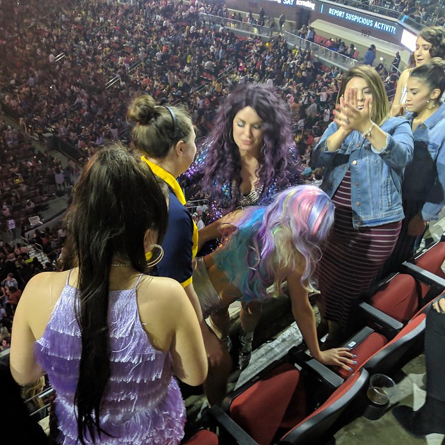 This chick decided to twerk on security while getting told to settle down.