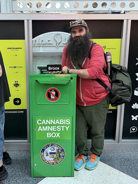A pretty unexpected + hilarious welcome at ORD
