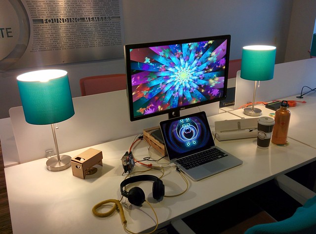 Modest Des Moines. New desk day.