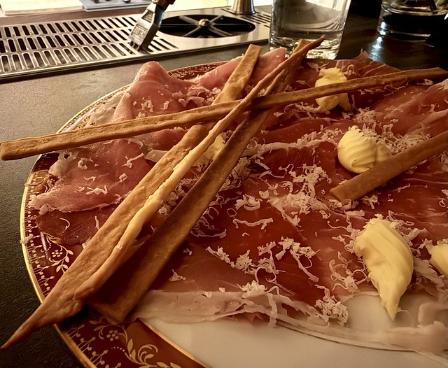 Prosciutto and breadsticks