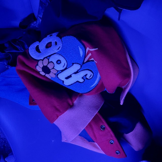 I would like this golf jacket