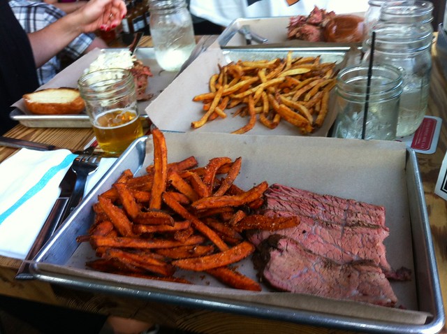 Lizzie's Q > Smoke Daddy