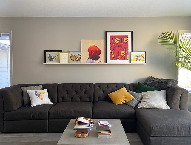 New art shelf. Temporary art.