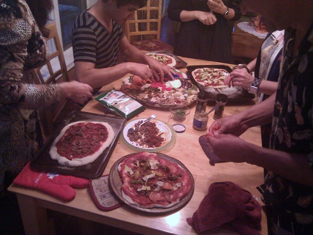 Makin pizzas at the Terronez house!