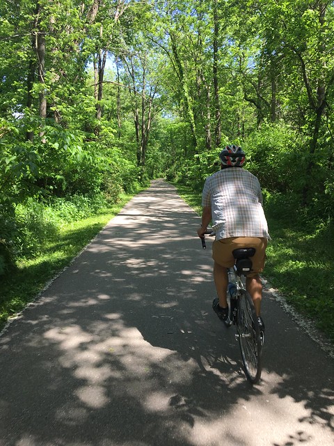 Bikin to lunch with Vicki and Mathew.