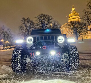 frame - Playin in the snow