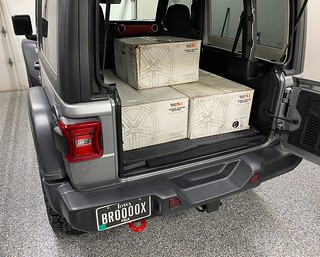 SUV - Going to get these new wheels installed!