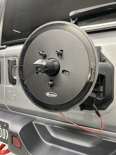 Killed the 3rd brake light and to add this light ring behind the spare