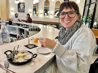 It's Thursday. Let's go out.