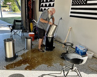 Homebrew - Grainfather false bottom slipped out. Grain bag cannonball.