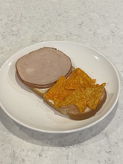 The perfect sandwich - step 4: Doritos