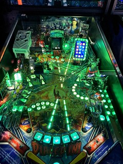 Weird pinball game
