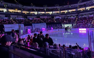 Hockey - Breast cancer awareness night