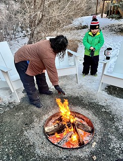 How to warm your hands safely
