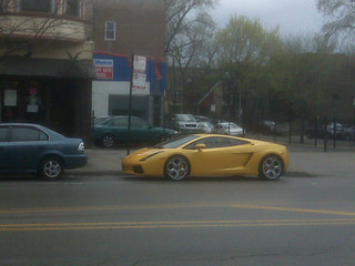 I was kinda hopin this lamborghini dude would get towed.