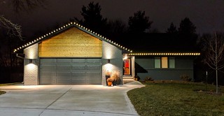 House - Christmas lights