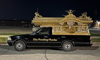 Art - The punching pandas