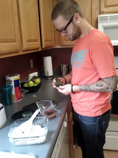 Making umeboshi onigiri!