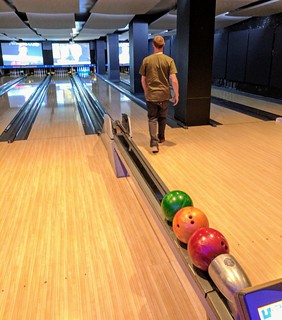 Sean Rankin - Cuck boys go bowlin