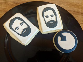 Geoff Wood - Some Geoff Wood + gravitate cookies